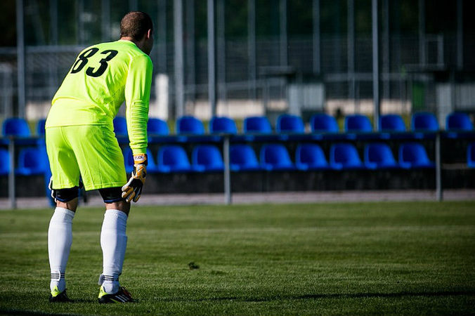 How To Dominate As A Soccer Goalie (Tips And Secrets)